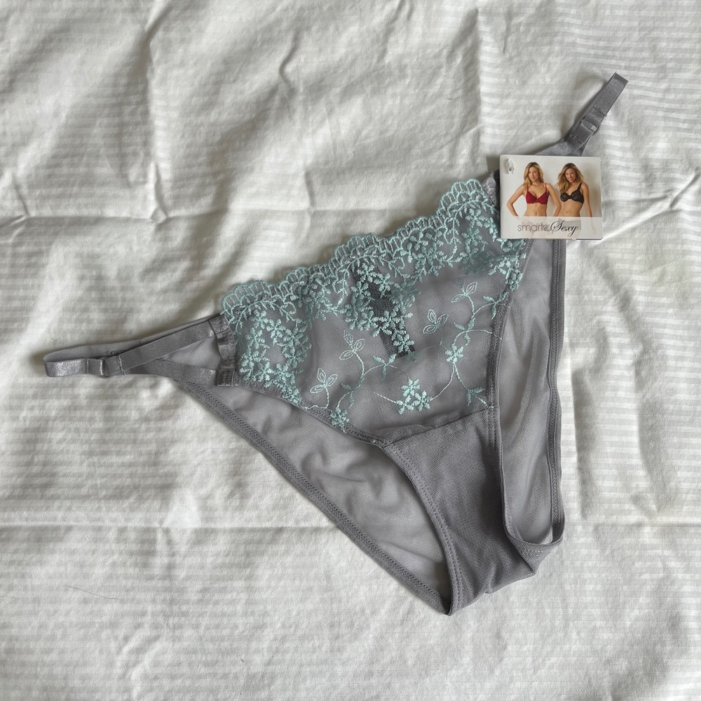 NWT Smart & Sexy floral mesh panties